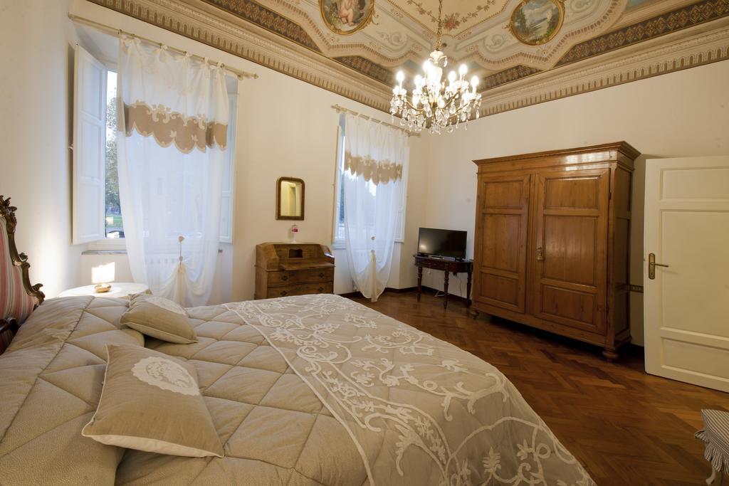 B&B Ester Pisa Bilik gambar